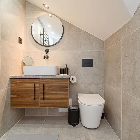 Zydu Str Two Bedrooms By Urban Rent Lejlighed
