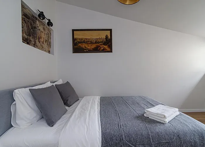 Zydu Str Two Bedrooms By Urban Rent