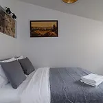 Zydu Str Two Bedrooms By Urban Rent