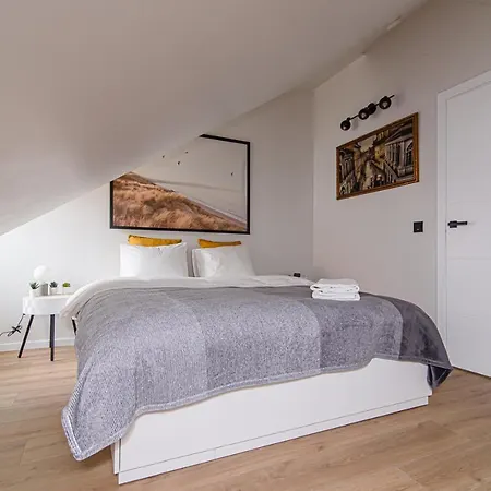 Zydu Str Two Bedrooms By Urban Rent *