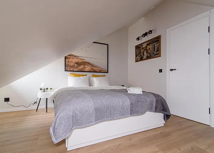 Zydu Str Two Bedrooms By Urban Rent *